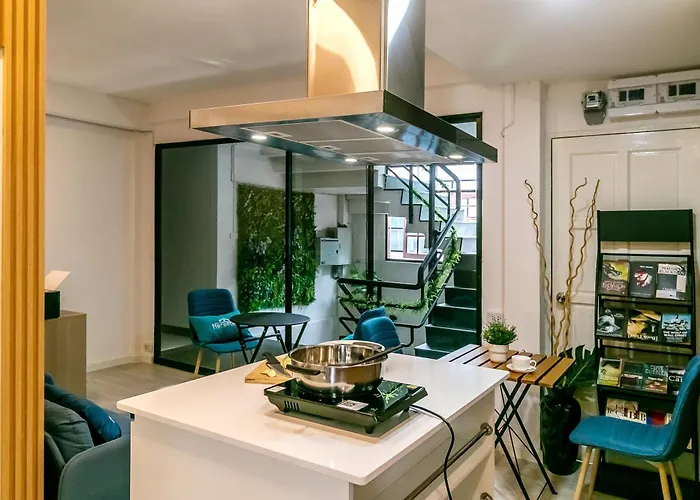 Narastay @ Phrom Phong 3*